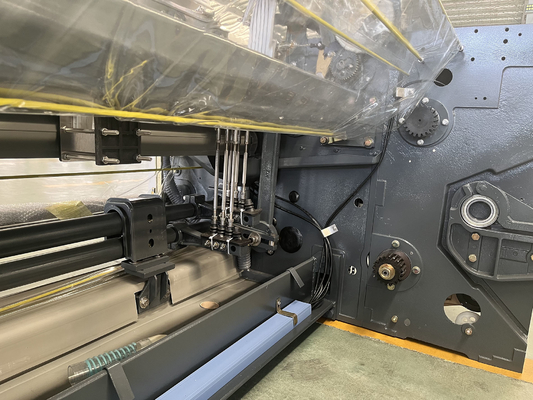 Macchina senza navetta del telaio dell'ugello del doppio di Jet Loom Machine Dobby Shedding dell'acqua di iso