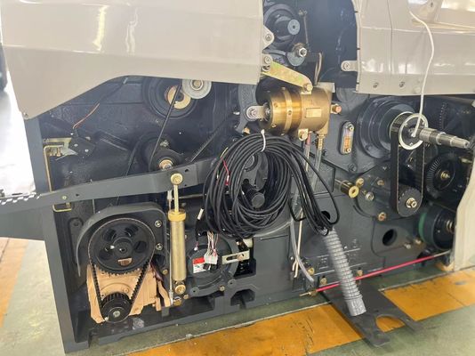 Acqua ad alta densità ad alta velocità Jet Weaving Textile Loom con la camma che sparge per il tessuto del poliestere.