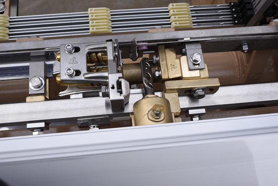 Singolo telaio senza navetta ad alta velocità di Jet Looms 3.8kw dell'aria dell'ugello