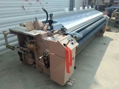 Spargimento elastico laterale della camma di Jet Textile Weaving Loom With dell'acqua del tessuto del panno quattro